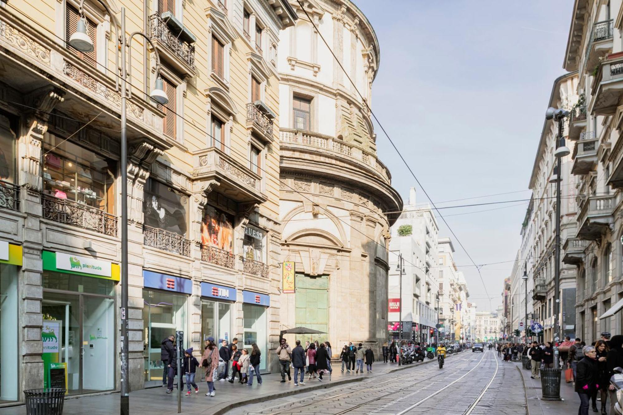 Amazing, New & Fully Furnished Studio In Duomo Milano Dış mekan fotoğraf